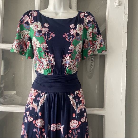 Boden Navy and Green Floral Midi Dress - Picture 4 of 10